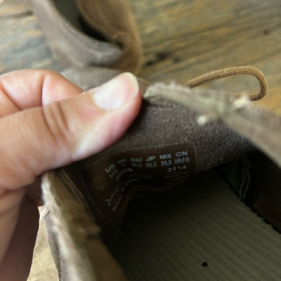 Men's Timberland leather loafers color cream size 11.5 - Picture 6 of 8